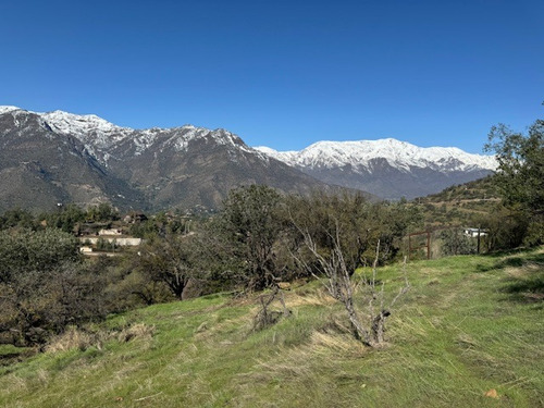 Con Maravillosa Vista Y Condominio En El Arrayán