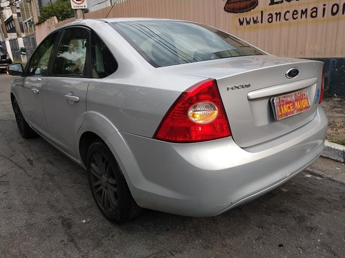 Imagem 7 de 10 de Focus Sedan 1.6 Flex