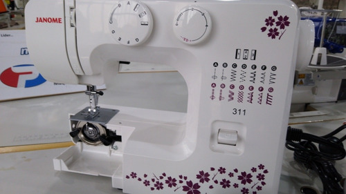 Imagen 8 de 9 de Janome 311 + Tijera Y Falso Overlock De Regalo!! Gtia. 1 Año