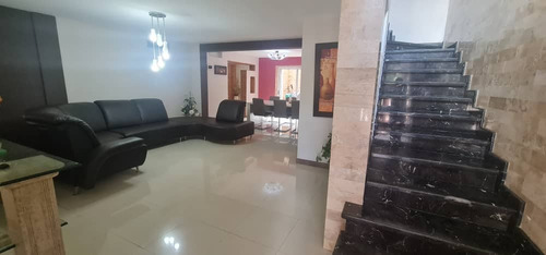 Venta Hermoso Tonwhouse Remodelado En Las Trinitarias San Diego Con Pozo De Agua