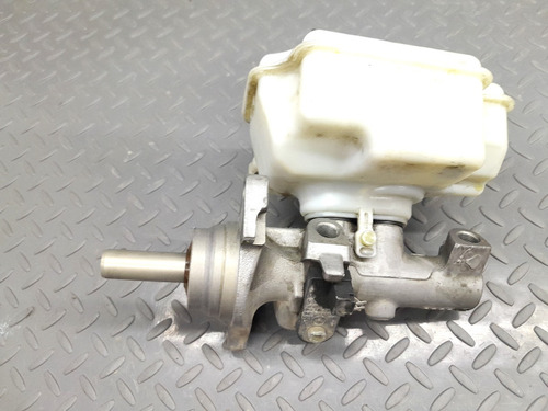 Bomba De Frenos Vw Jetta Mk6 2.5 Aut 2011-2018 Detalle (Usado)