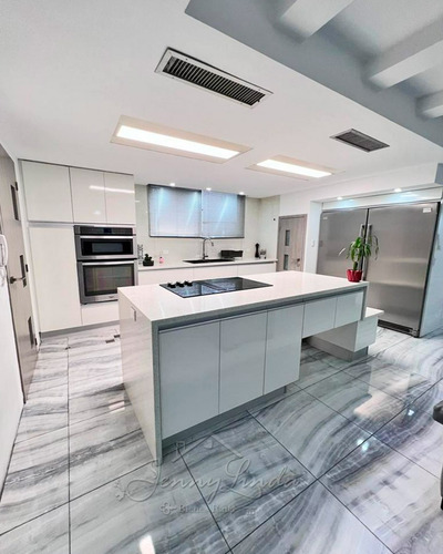 En Venta Con Financiamiento Penthouse Dúplex 349 M² Urbanización El Bosque, Maracay, Aragua