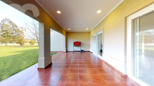 Imagen 22 de 23 de Venta Casa - Club Miralagos