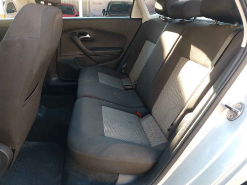 Imagen 11 de 15 de Volkswagen Vento 2020 4p Comfortline L4/1.6 Man