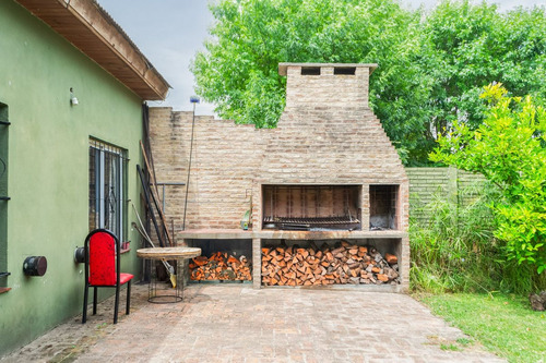 Casa En Venta 5 Ambientes En Alejandro Korn