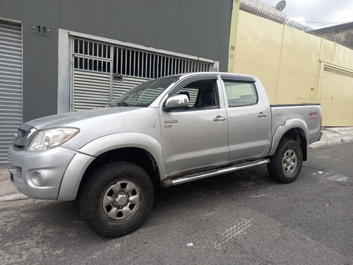 Toyota Hilux 2.5 Cab. Dupla 4x4 4p