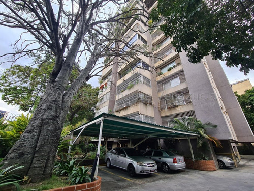 Pent House En Venta De 2 Niveles, Con Amplios Y Ventilados Espacios En San Bernardino, 25-4833