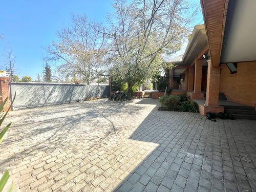 Los Nogales, Gran Casa Familiar, Amplia, Luminosa