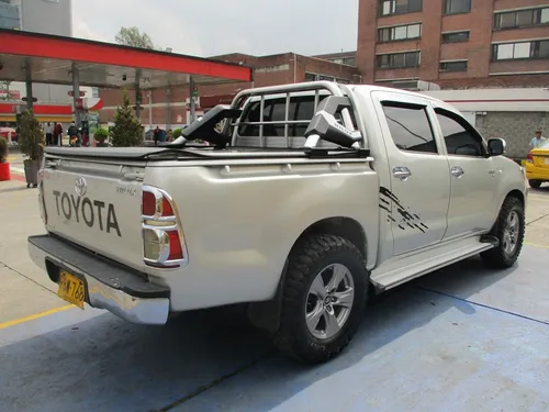 Toyota Hilux Doblecabina 4x2 2700cc Mt