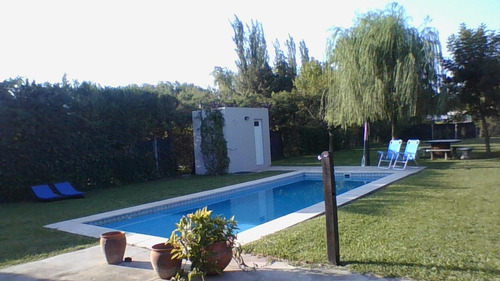 Imagen 16 de 22 de Casa Con Pileta - Roldán
