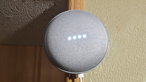 Imagem 2 de 7 de Suporte Parede Teto Google Home Mini