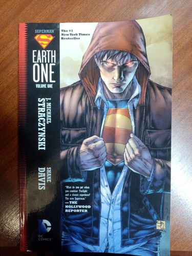 Superman Earth One Tomo 1