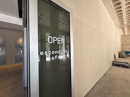 Parque Empresarial Aeropuerto. Oficinas En Alquiler De 50 M2 Y 60 M2. A Estrenar!