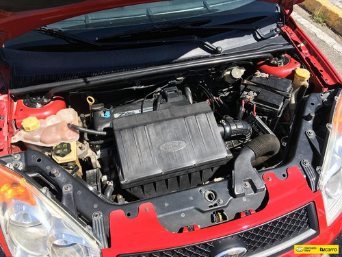 Ford Fiesta Max 4x2 Automático