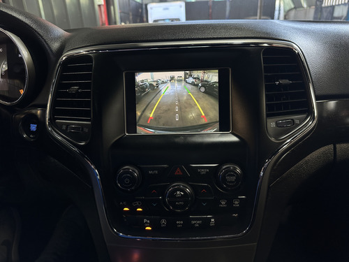 Jeep Grand Cherokee Laredo 2019 3.6 V6 2 Dueños