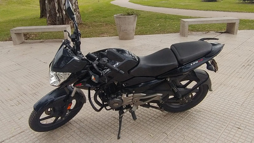 Bajaj Rouser 135 Modelo 2015