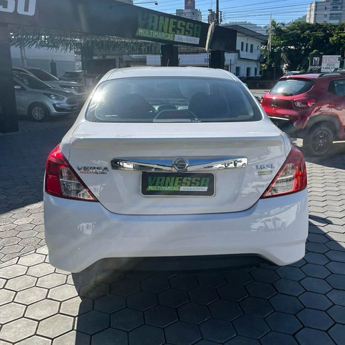 Imagem 4 de 10 de Nissan- Versa Sl 1.6 16v Flexstart 4p Aut.