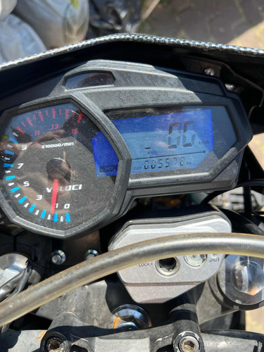 Motor 300cc. Caja De 80 L Y Laterales. Luces Exploradoras