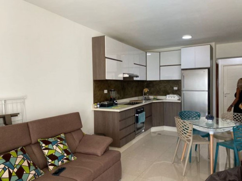 En Venta Impecable Apartamento En Aguasal.
