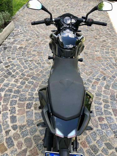 Imagen 23 de 25 de Bajaj Rouser Ns 200 Roja Y Negra 2016 Rodada En 2020, 5.000k