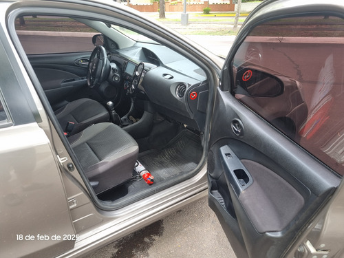 Toyota Etios 1.5 Sedan Xls