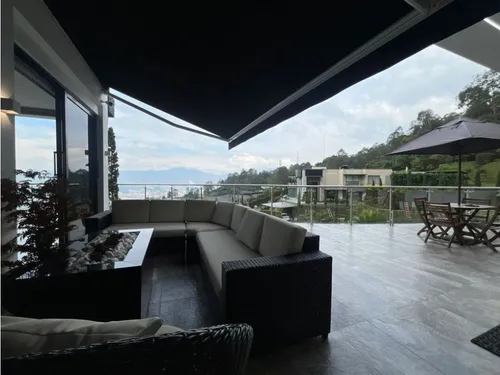 Casa Para La Venta En Medellín Las Palmas Parte Baja