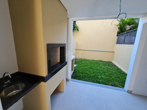Casa Em Guarujá Com 3 Dormitórios - Lu432322