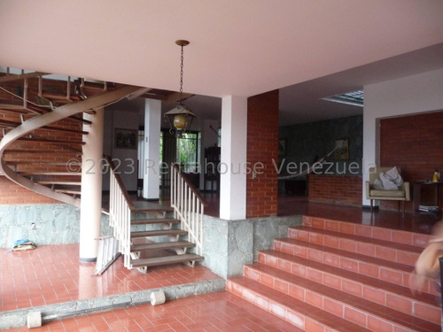 Se Vende Casa Con Potencial Baruta Yf