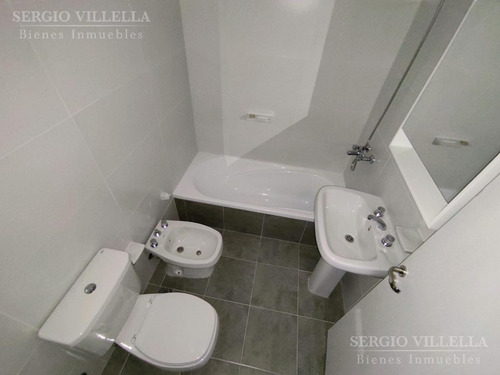 Imagen 13 de 16 de Sarmiento 1000 - Departamento De Dos Dormitorios En Venta - Rosario