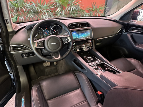 Jaguar F-PACE 2.0 16V INGENIUM PRESTIGE AWD 4P AUTOMÁTICO
