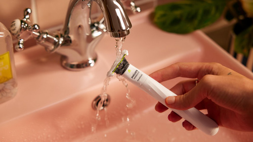 Philips Norelco Oneblade Íntimo, Recortar Y Afeitar Con