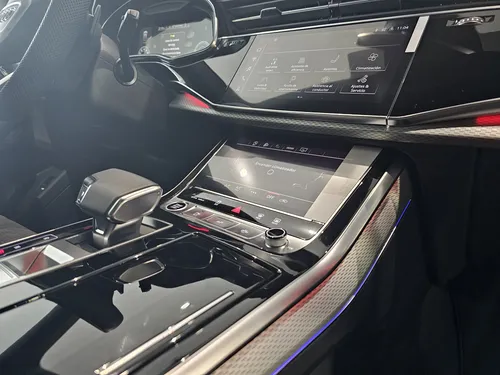 Audi Q8 S Line