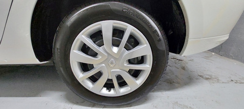 Imagen 3 de 18 de Renault Logan Life 1.6 2022 0km #ev