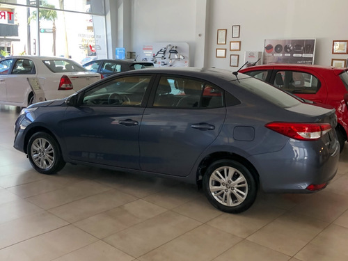 Imagen 7 de 18 de Toyota Yaris 4p Xls Cvt My 2022 Reserva De Cupo Mr