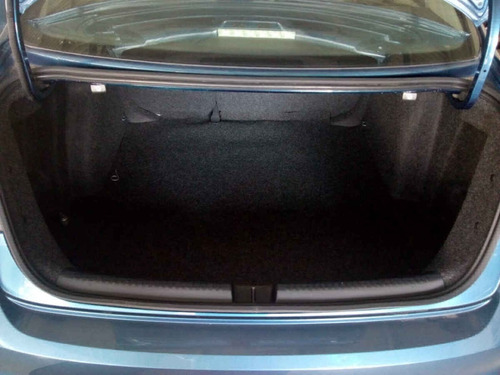 Imagen 10 de 12 de Volkswagen Jetta 2017 4p Comfortline L5/2.5 Man