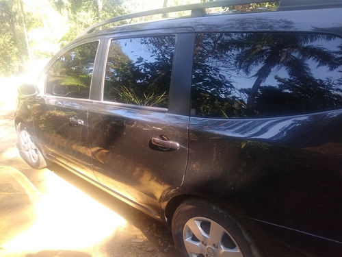 Imagem 6 de 9 de Nissan Grand Livina 2010 1.8 Sl Flex Aut. 5p