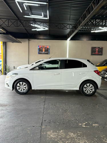 Chevrolet Onix 1.0 MPFI LT 8V FLEX 4P MANUAL