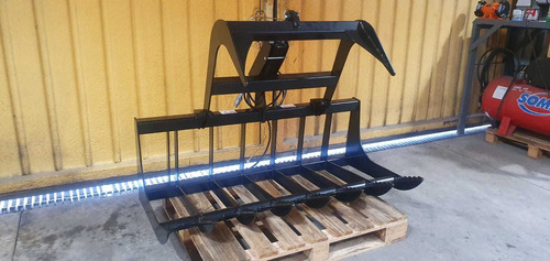 Reja Con Garra Para Minicargador, Origen Usa, Ancho 1,50 Mts