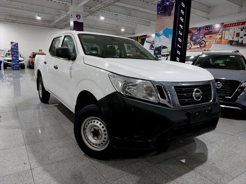 Nissan NP300 2.4 Doble Cabina Se Aa Pack Seg Mt