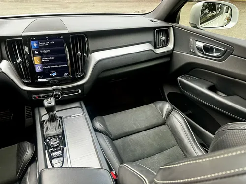 Volvo XC60 2.0 T5 Awd R-design