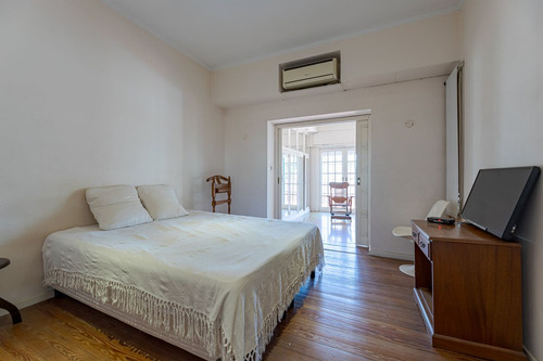 Venta/permuta Casa De 3 Dormitorios B. Parque