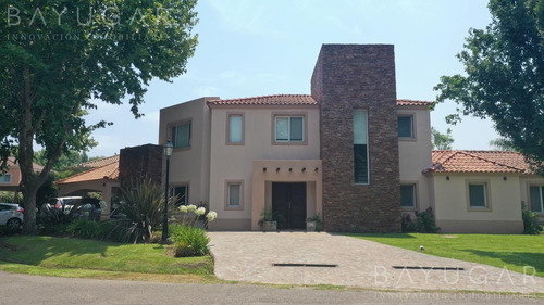 Imagen 9 de 30 de Oportunidad! Venta - Magnífica Casa En Sausalito - Bayugar Negocios Inmobiliarios