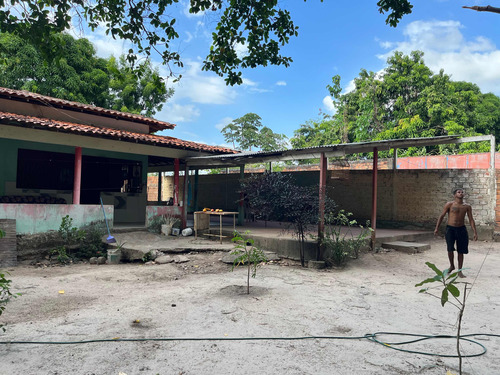 Chácara Com 2 Quartos, Sala, Copa, Cozinha E Banheiro Social