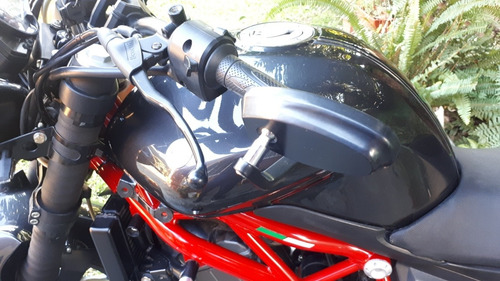 Benelli Tnt300