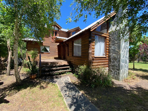 Imagen 1 de 12 de Casa Estilo Cabaña! Dueño Vende!!!,4 Amb, Pileta!oferta!!