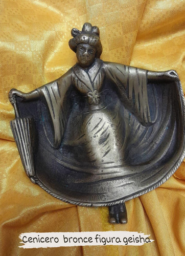 Cenicero De Bronce,figura Geisha 