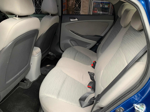 Hyundai Accent 2017 1.6 Premium Automática