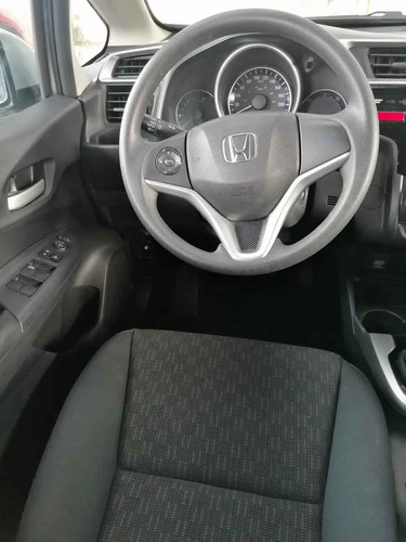 Imagen 13 de 15 de Honda Fit 2016 5p Fun L4/1.5 Man