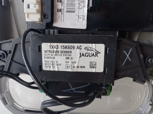 Imagem 4 de 8 de Luz Interna Com Controle Do Teto Solar Jaguar S-type 2002