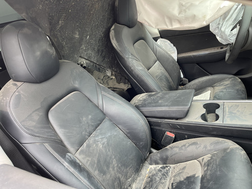 Tesla Model Y Por Partes - A A Q -